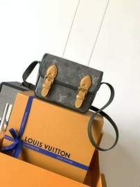 Picture of Louis Vuitton Handbags _SKUfw242187162fw